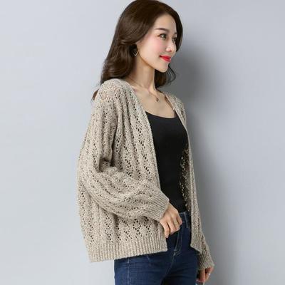 矮个子的女人就别穿风衣了,瞧瞧穿这开衫外套,时尚又显高!