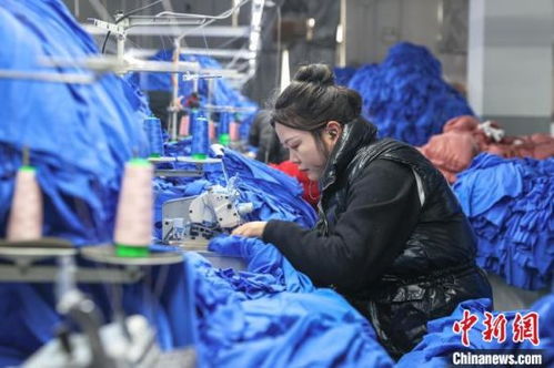 南昌开年拼经济，针纺服装产业基地赶制订单忙